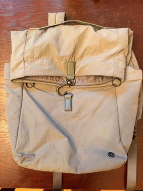 Lululemon Crosspaths Rucksack Grey
